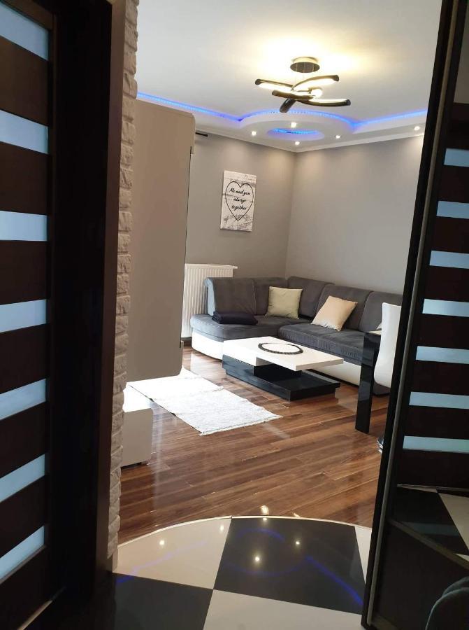 Apartament Aurora z miejscem postojowym *